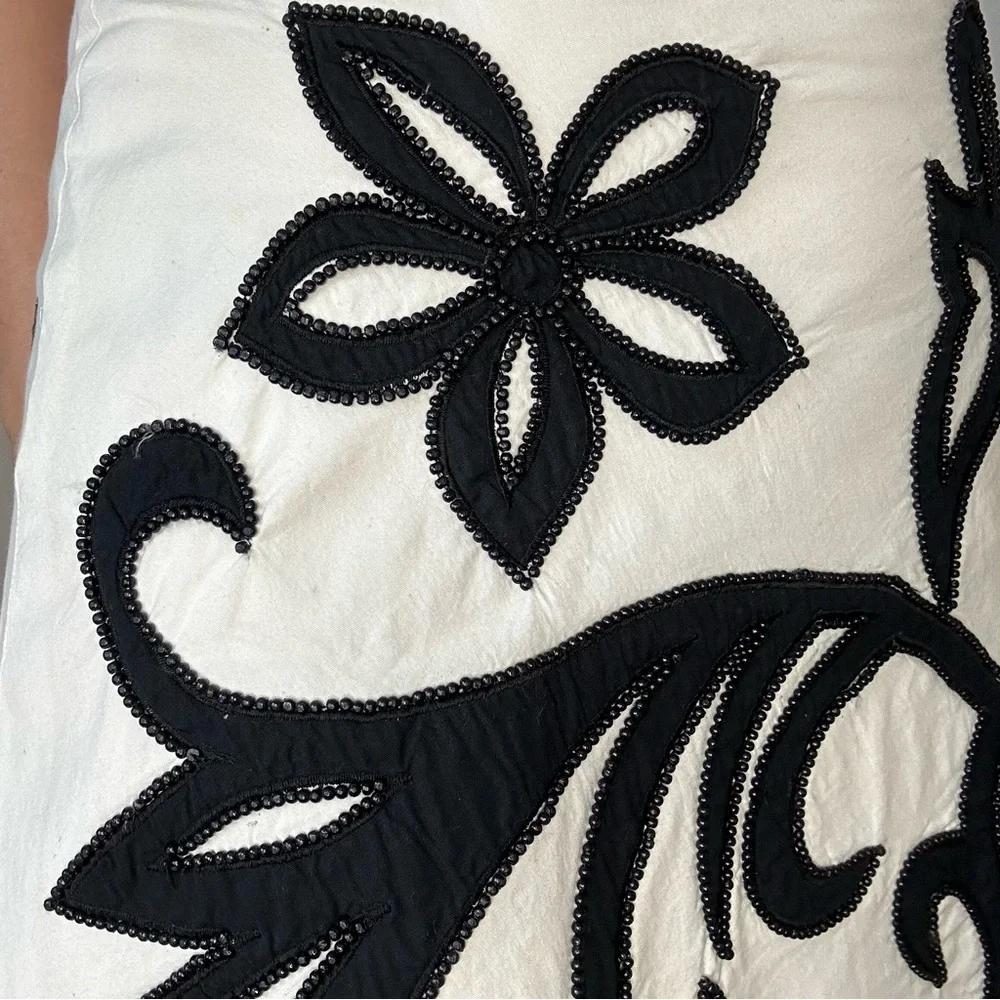 Beaded & Appliqué A-line Cotton Skirt - Picture 3 of 9